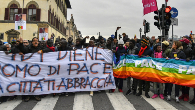 Firenze, migliaia di immigrati al corteo anti-razzista