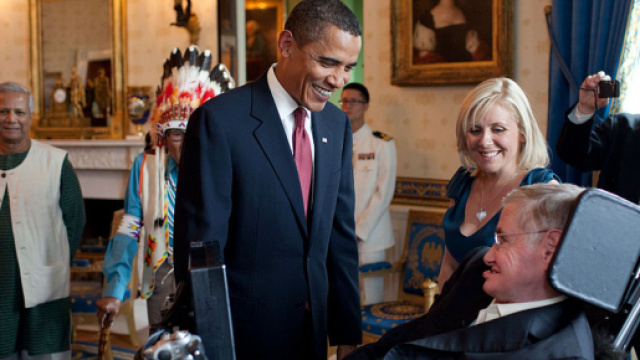 Hawking, l'un des scientifiques les plus r&eacute;compens&eacute;s