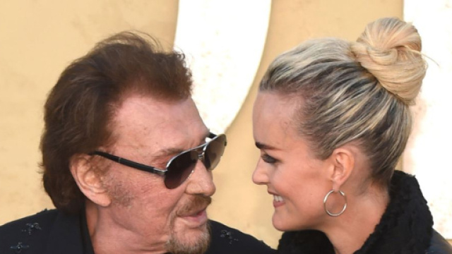 Le destin en a d&eacute;cid&eacute; autrement pour le couple Hallyday qui n'a pu c&eacute;l&eacute;brer leurs noces de bronze.