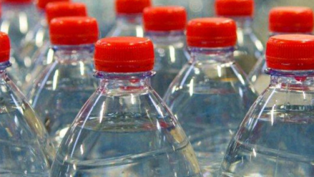 Acqua minerale contaminata, il nuovo caso