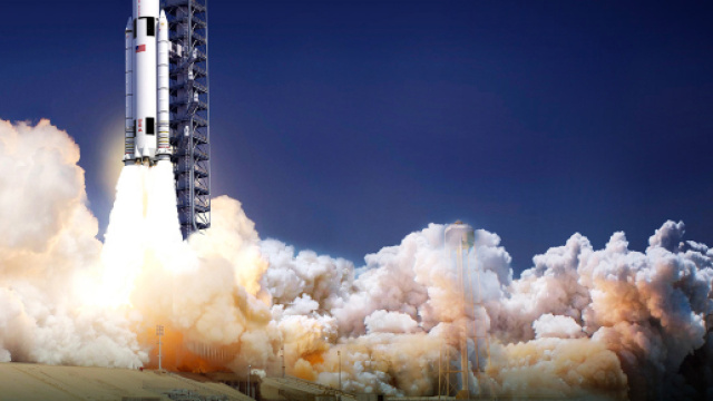 Lancio di un razzo spaziale in orbita.