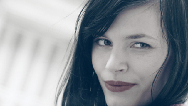 Olya, lors d'un shooting &agrave; Paris