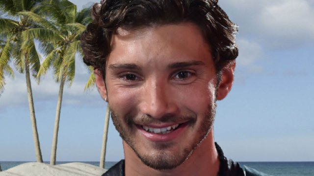 Stefano De Martino parte per l'Isola dei Famosi e lascia qualcosa ... - gioia.it