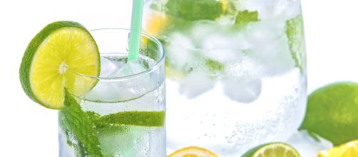 Life hacks to keep cool this spring and summer. [Image source: Coffee /Pixabay]