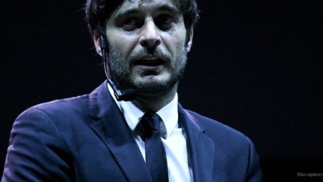 Bello e bravo: Lino Guanciale conquista la platea del D'Annunzio ... - ilpescara.it