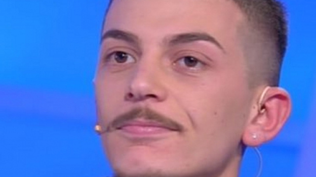 C'&egrave; Posta per Te: Enzo ha chiuso la busta nonostante l'appello della madre malata