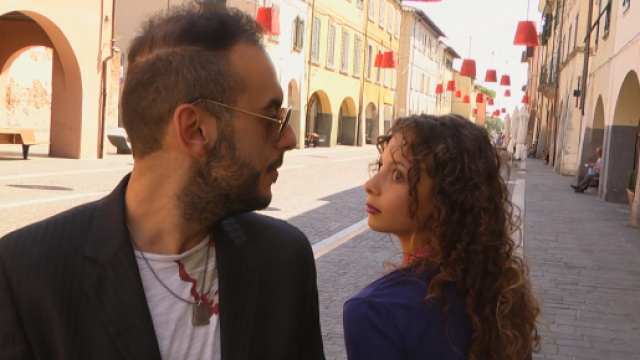 Matth Vi durante le riprese del videoclip del nuovo singolo "Cambiare"