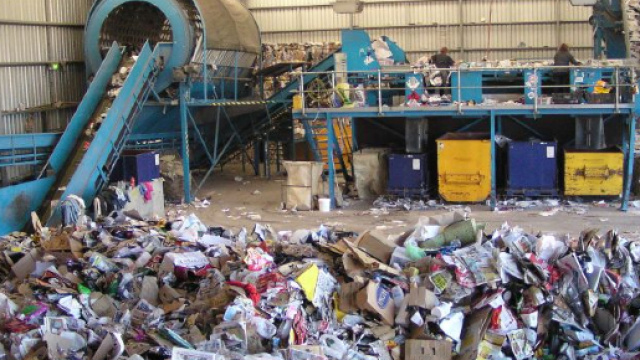 Neonata trovata morta in un centro di trattamento rifiuti di Casine d'Ostra