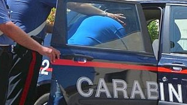 Picchia la compagna incinta: la donna perde il bimbo