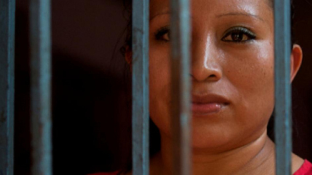 Pene fino a 30 anni per chi ha un aborto spontaneo