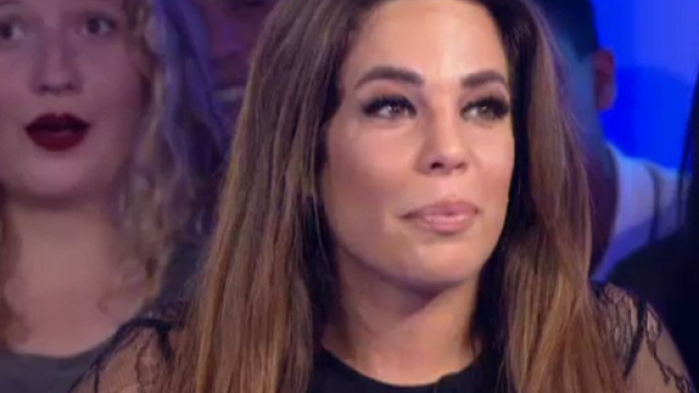 Kim Glow : l'exhibo est de retour ! - public.fr