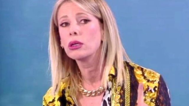Valeria Marini sbarca in Honduras | ' Sull' Isola manca l' eros ... - zazoom.it