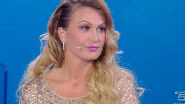 Eva Henger non si ferma pi&ugrave; e lancia un nuovo durissimo attacco