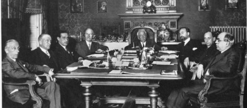 Segunda Rep&uacute;blica Espa&ntilde;ola, el gobierno provisional.