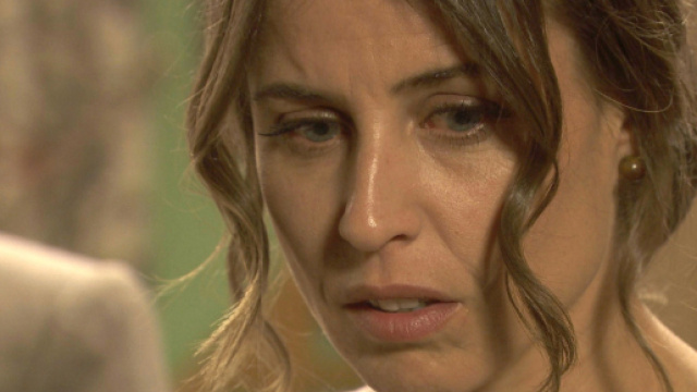 Anticipazioni Il Segreto: Carmelo Adela, nozze cancellate?