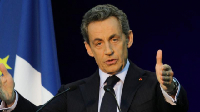 Les politiques restent prudents sur le cas Sarkozy
