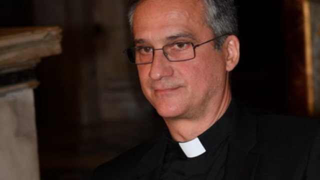 Monsignor Dario Vigan&ograve;, prefetto della segreteria per la comunicazione del Vaticano, si &egrave; dimesso.