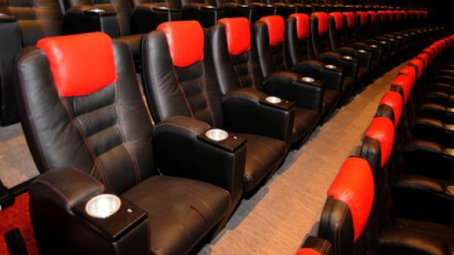 Un giovane &egrave; deceduto al Vue Cinema dopo essere stato schiacciato dal poggiapiedi elettrico