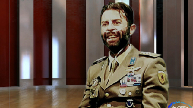 Il colonello Carlo Calcagni con la sua amatissima uniforme