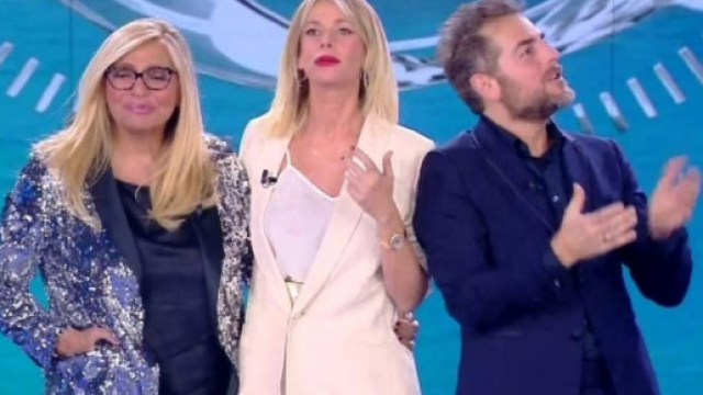 Isola: Quanto incassano i protagonisti dell'Isola dei dei Famosi?