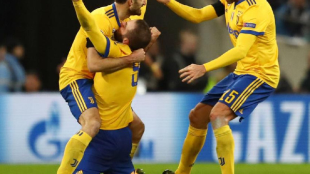 Vola Khedira, flop Benatia, boom Allegri: Juve, le pagelle dei ... - ilbianconero.com