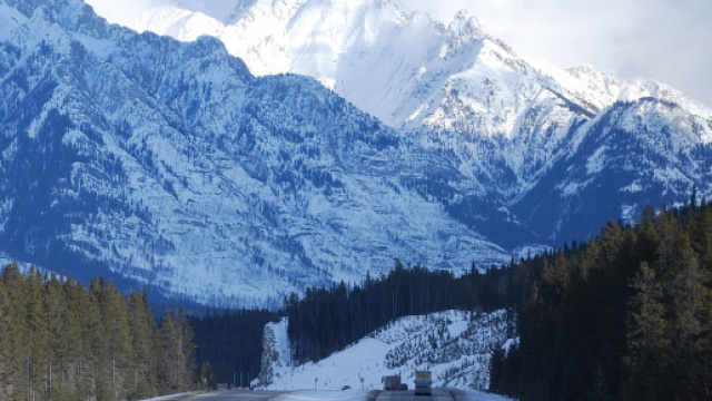 Una migrante respinta alla frontiera francese &egrave; morta all'ospedale Sant'Anna di Torino dopo aver dato alla luce un bambino.