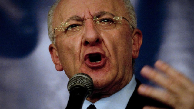 Gravi accuse del presidente della Campania al Movimento 5 Stelle (Fonte: Alessandro Fiorani &ndash; Youtube)