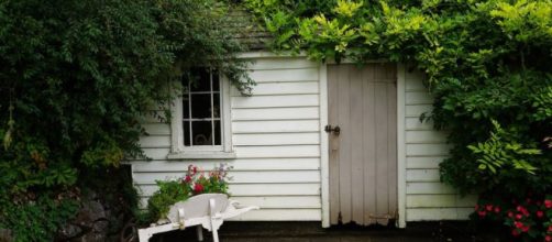 Child Proof your back yard - Image credit - Public Domain | Pixabay