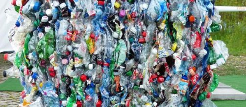 La soluci&oacute;n es ponerle fin a nuestra adici&oacute;n a los pl&aacute;sticos de usar y tirar.