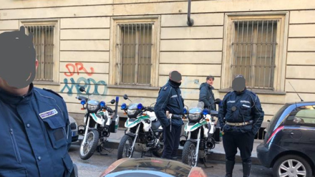 Avvocato di Torino denuncia su Facebook una spedizione punitiva dei vigili urbani