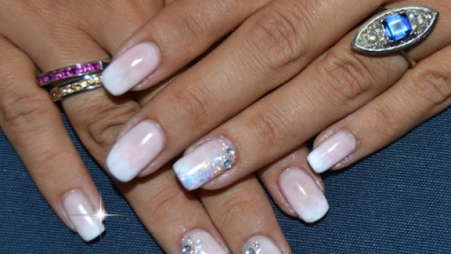 Tutto sull'arte delle unghie e altro