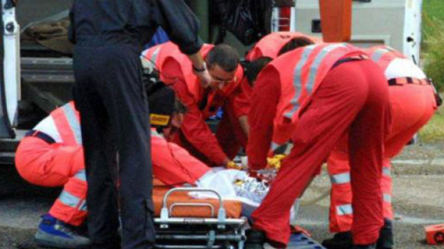 Calabria, muore dopo essersi buttato dal balcone. (foto di repertorio)
