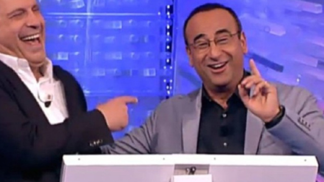 Dopo il malore Frizzi, era tornato in tv a dicembre sorridente accanto a Conti che aveva fatto da 'supplente' nella conduzione dell'Eredit&agrave;.
