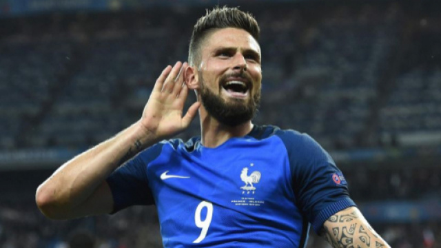 Rempla&ccedil;ant en club, Olivier Giroud encha&icirc;ne les buts en s&eacute;lection (eurosport.fr).
