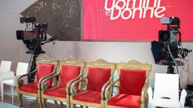 Anticipazioni Uomini e donne sospeso da Canale 5: ecco quando torna - blastingnews.com