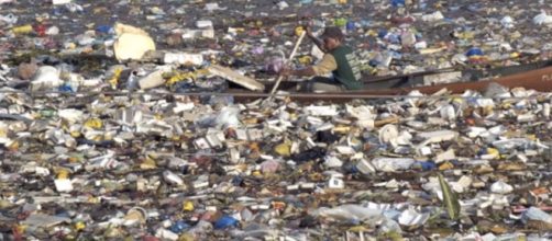 Pacific Ocean Garbage Patch Growing Rapidly. - [oceanpollutionpatch / YouTube screencap]