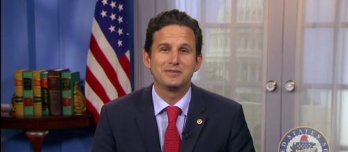 Sen. Brian Schatz is working to make college free for students. Photo Credit: YouTube/Senate Democrats