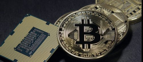 Is it time to diversify away from cryptocurrencies? (Image Credit: /Urbanacademics/Pixabay)