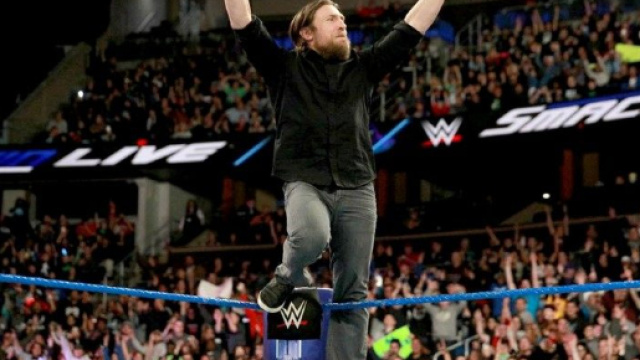 Il General Manager di SmackDown, Daniel Bryan.