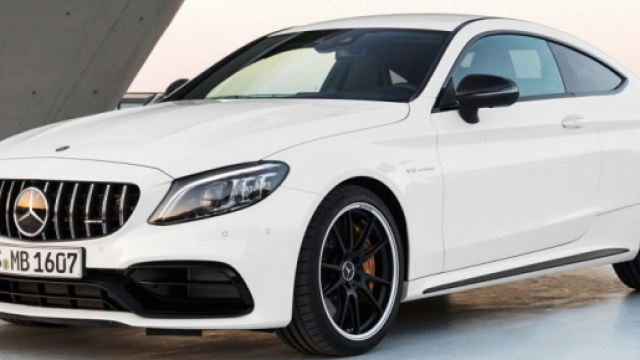 Mercedes-AMG C63: il restyling a New York. foto - panorama-auto.it