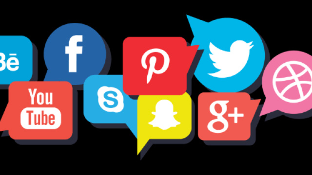 R&eacute;seaux sociaux ; Source : SAOOTI