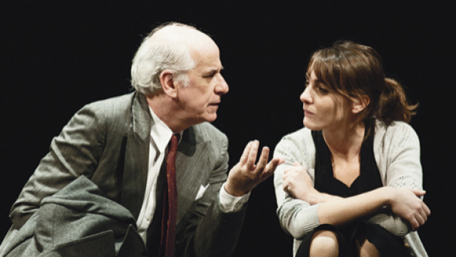 La dichiarazione d'amore di Toni Servillo al Teatro - Il Libraio - illibraio.it