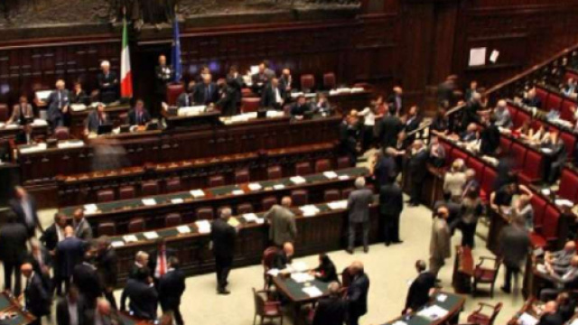 Una consistente buonuscita per i parlamentari non riconfermati - mobinews.it