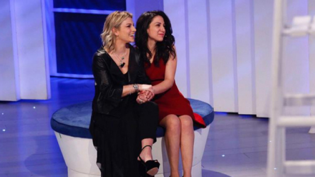 C'&egrave; posta per te, Emma Marrone ospite della trasmissione di Maria De Filippi