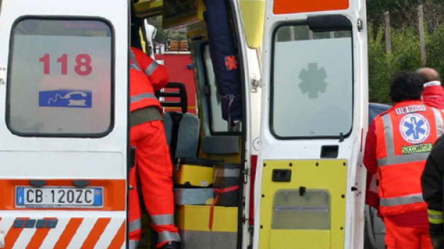 Incidente di un'ambulanza in via delle Motte a Martellago - veneziatoday.it