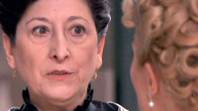 Una Vita, giugno 2018: la terribile richiesta di Ursula a Cayetana