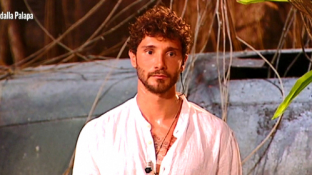 Gossip: Stefano De Martino preso di mira, ecco perch&eacute;.