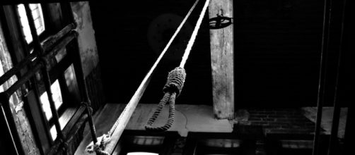 Are we still watching death for entertainment? [Image via Patrick Feller | Austin County Jail Museum | Wikimedia ]