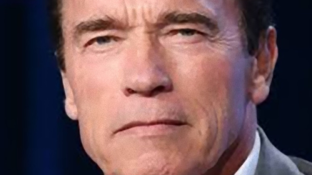 Paura per Arnold Schwarzenegger, intervento dʼurgenza a cuore aperto.