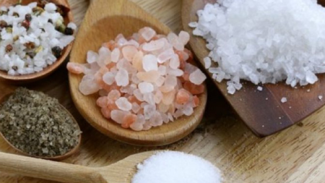 Differenti tipi da sale da cucina